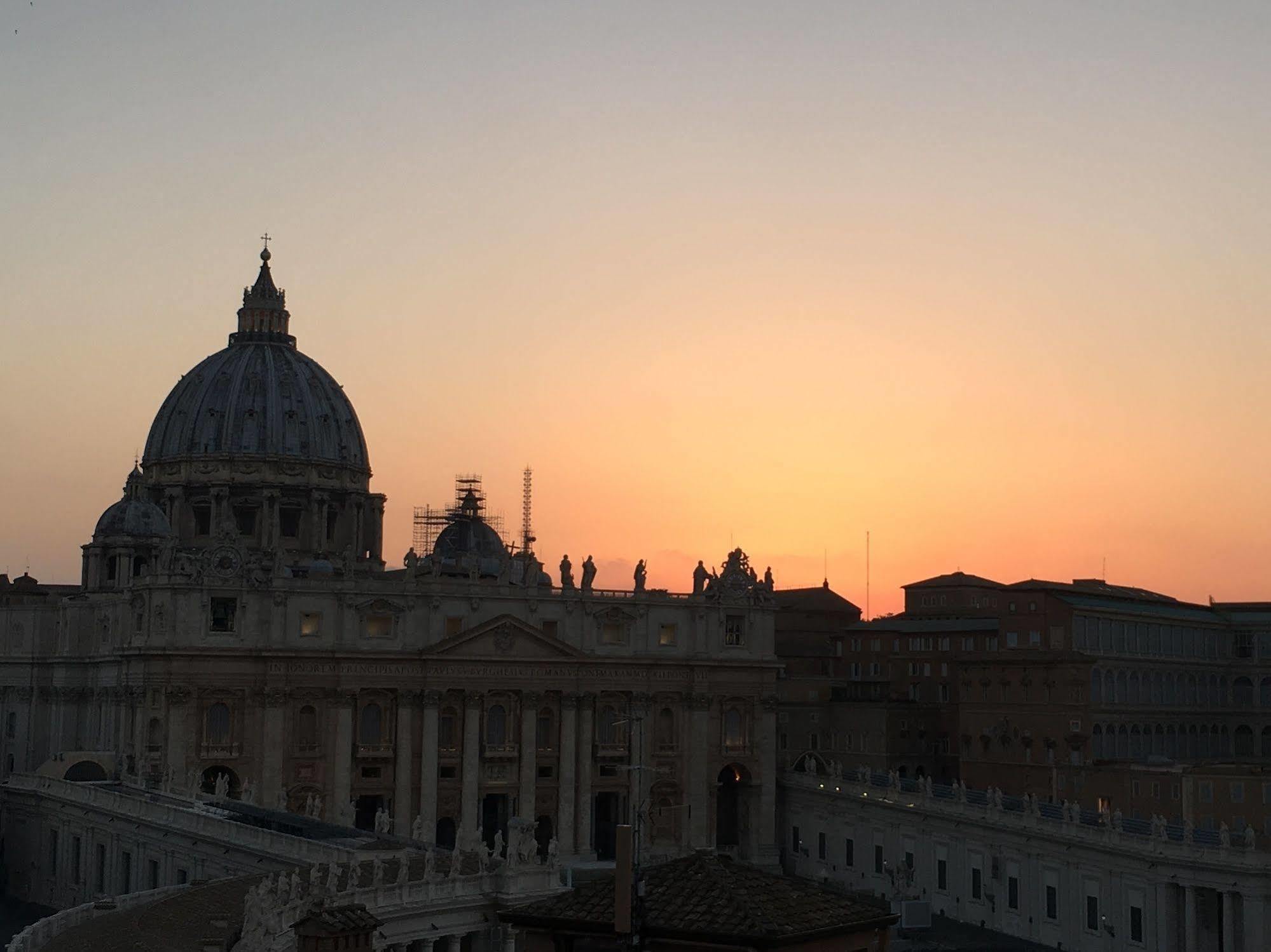 Sotto La Cupola Roma Exterior foto